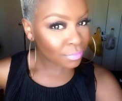 20 Best Short Hairstyles for Black Women with Gray Hair