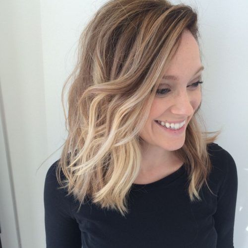 Side-Parted Messy Bob Hairstyles For Wavy Hair (Photo 2 of 20)