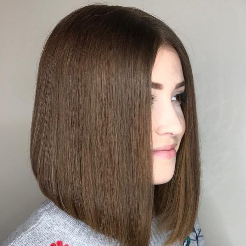Long Bob Middle Part Hairstyles (Photo 4 of 20)