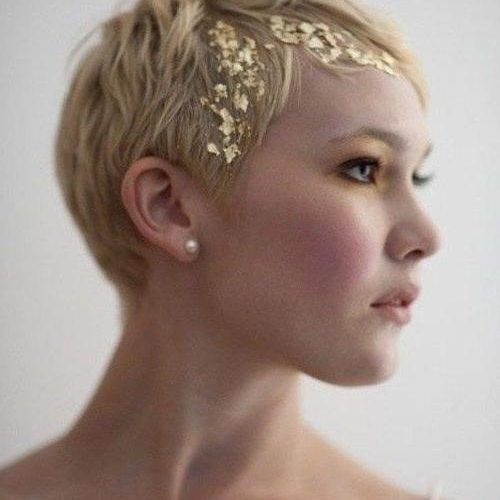 Short Hairstyles For Weddings For Bridesmaids (Photo 17 of 20)