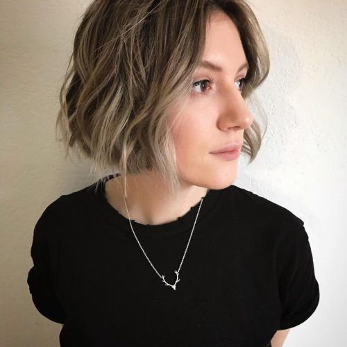 Jaw-Length Curly Messy Bob Hairstyles (Photo 1 of 20)