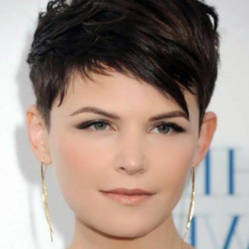 Short Hairstyles For Big Cheeks (Photo 13 of 20)