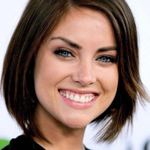 Cute Short Haircuts For Heart Shaped Faces (Photo 5 of 20)