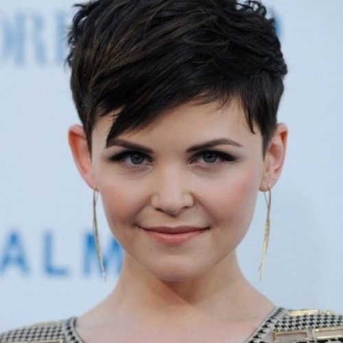 Short Haircuts For Large Foreheads (Photo 12 of 20)