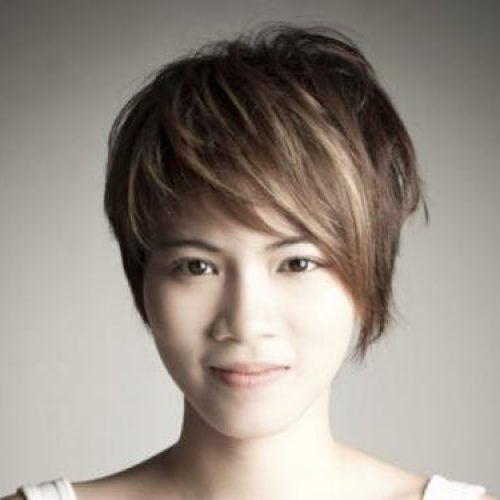 Short Hairstyles For Women With Big Foreheads (Photo 13 of 20)