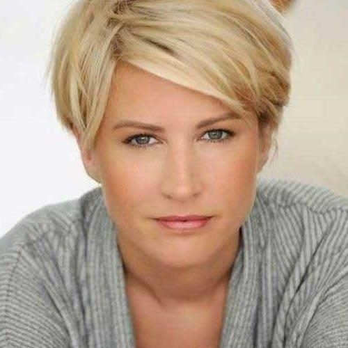 Stylish Short Haircuts For Women Over 40 (Photo 3 of 20)