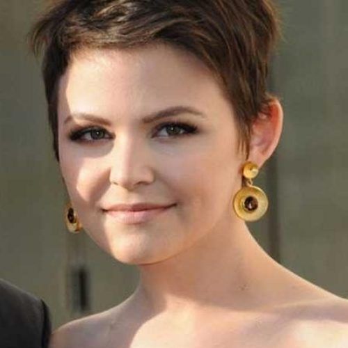Short Hairstyles For Round Face (Photo 13 of 20)