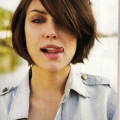 Short Hairstyles For Women With Round Face (Photo 16 of 20)