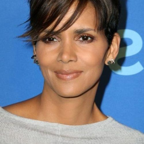 Short Haircuts For Women Over 40 (Photo 10 of 20)