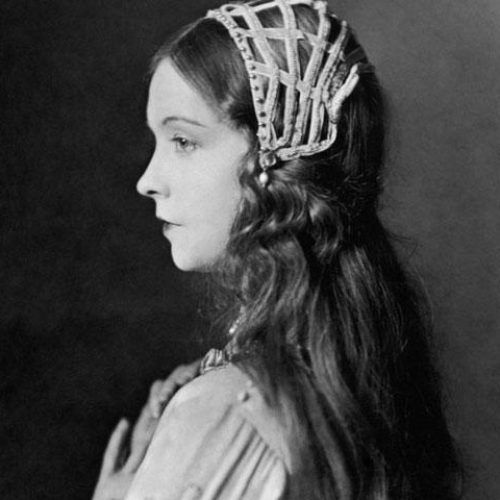 Long Hairstyles In The 1920S (Photo 3 of 15)