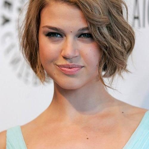 Short Hairstyles Wavy Thick Hair (Photo 8 of 20)
