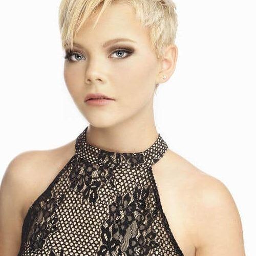 Short Easy Hairstyles For Fine Hair (Photo 14 of 15)