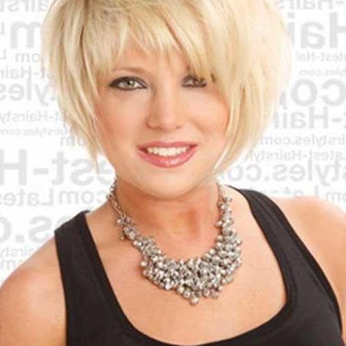 Short Hairstyles For Women Over 50 With Straight Hair (Photo 4 of 15)