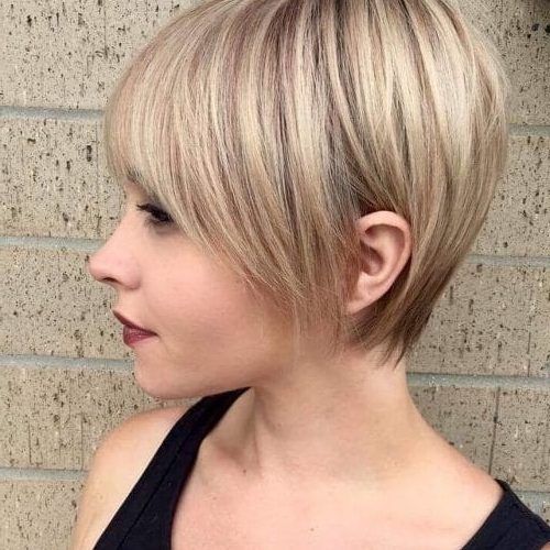 Angled Pixie Bob Haircuts With Layers (Photo 1 of 15)