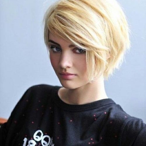 Short Haircuts With Side Bangs (Photo 6 of 20)