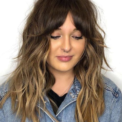 Long Wavy Hairstyles With Curtain Bangs (Photo 18 of 20)