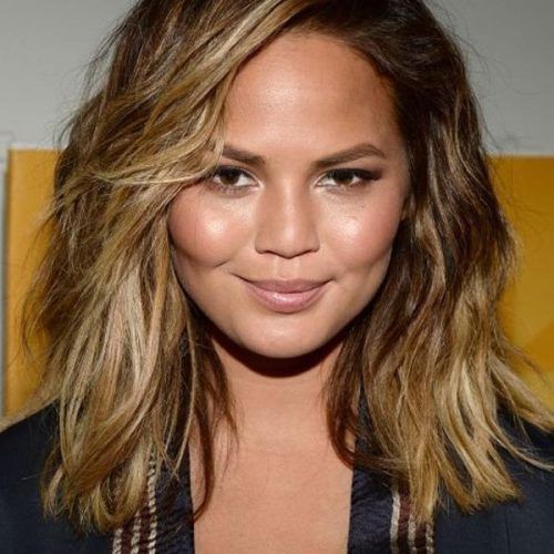 Short Hairstyles For Big Cheeks (Photo 20 of 20)