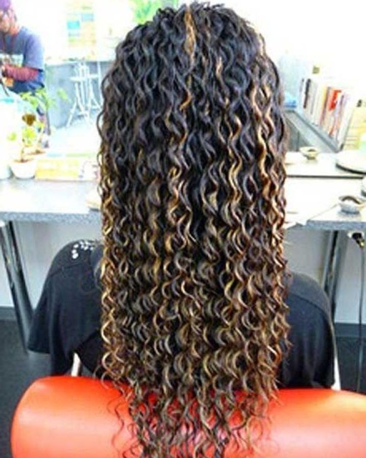 2024 Popular Long Hairstyles Permed Hair