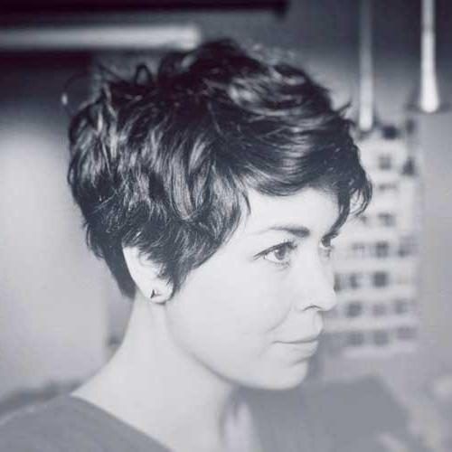 Ladies Short Hairstyles For Thick Hair (Photo 1 of 15)