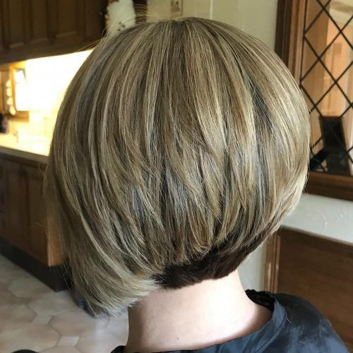 Blonde Bob Hairstyles With Shaggy Crown Layers (Photo 4 of 20)