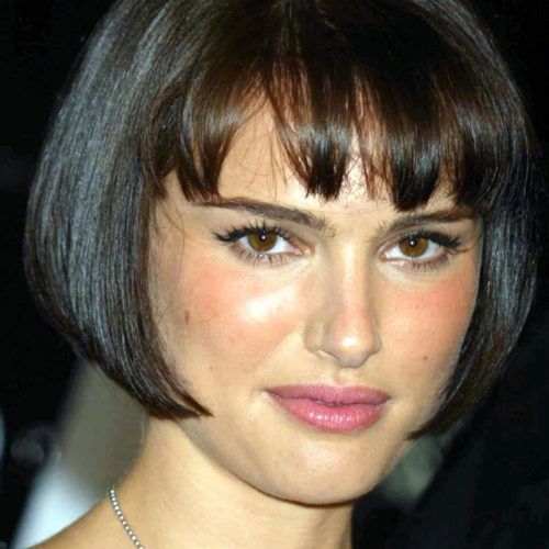 Lip-Length Tousled Brunette Bob Hairstyles (Photo 4 of 20)