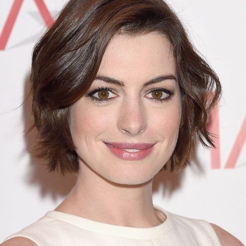 Lip-Length Tousled Brunette Bob Hairstyles (Photo 5 of 20)