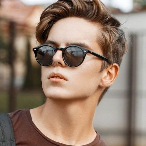Short Hairstyles For Glasses Wearers (Photo 12 of 20)