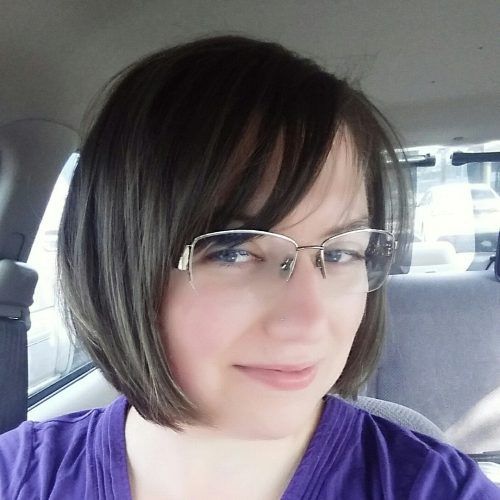 Medium Hairstyles For Round Faces And Glasses (Photo 5 of 20)