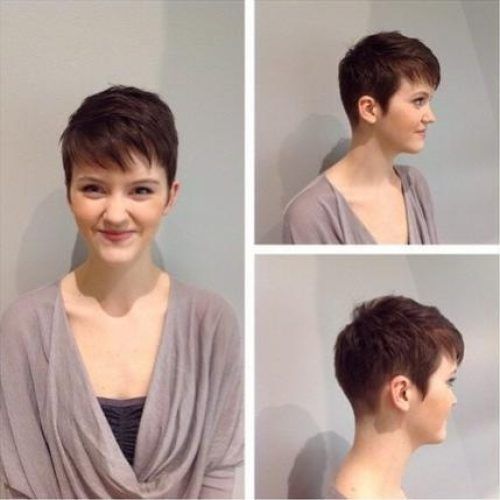 Short Haircuts For Curvy Women (Photo 20 of 20)