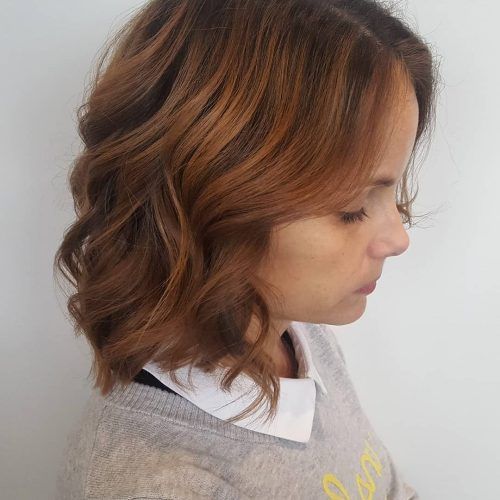 Loosely Waved Messy Brunette Bob Hairstyles (Photo 11 of 20)