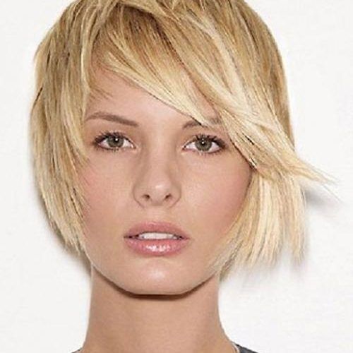 Short Bobs For Oval Faces (Photo 8 of 15)