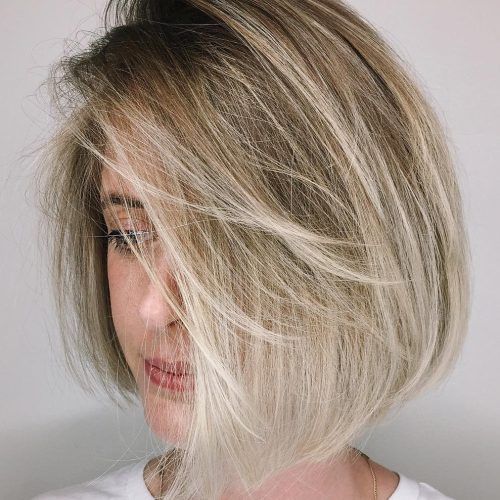 Blonde Bob Haircuts With Side Bangs (Photo 13 of 20)