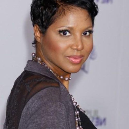 Short Hairstyles For African American Women With Thin Hair (Photo 17 of 20)