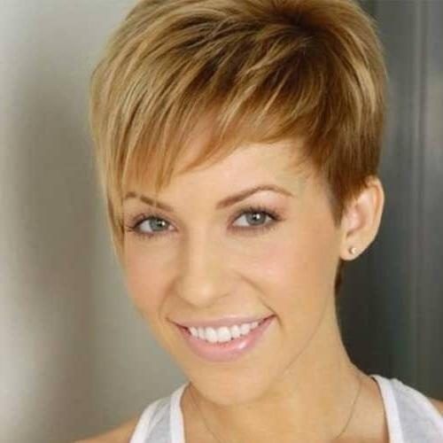 Low Maintenance Short Haircuts For Thick Hair (Photo 19 of 20)
