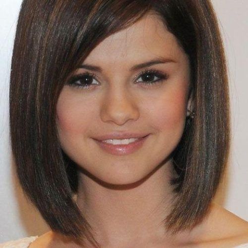 Short Haircuts For Thick Straight Hair (Photo 19 of 20)