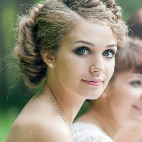 Short Hairstyles For Bridesmaids (Photo 18 of 20)