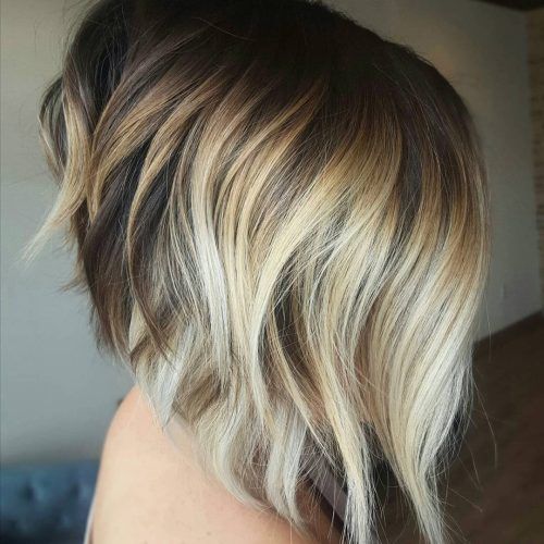 Choppy Blonde Bob Hairstyles With Messy Waves (Photo 13 of 20)