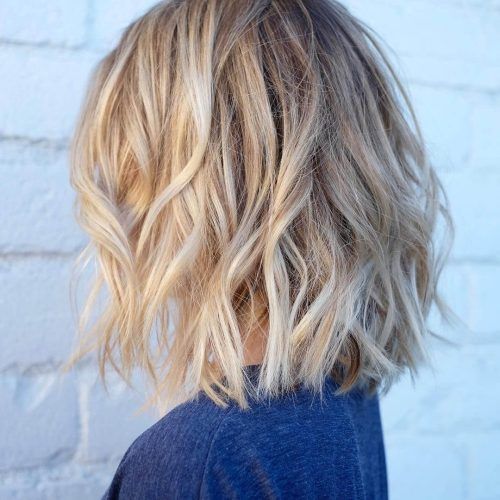 Ash Blonde Lob With Subtle Waves (Photo 18 of 20)