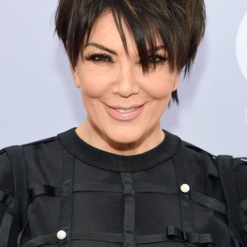 Kris Jenner Medium Haircuts (Photo 5 of 20)