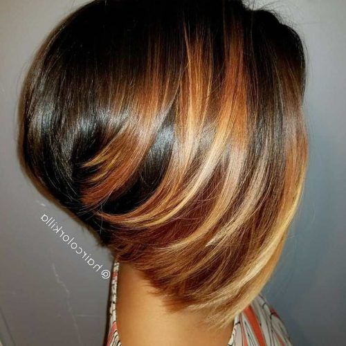 Piece-Y Golden Bob Hairstyles With Silver Highlights (Photo 13 of 20)