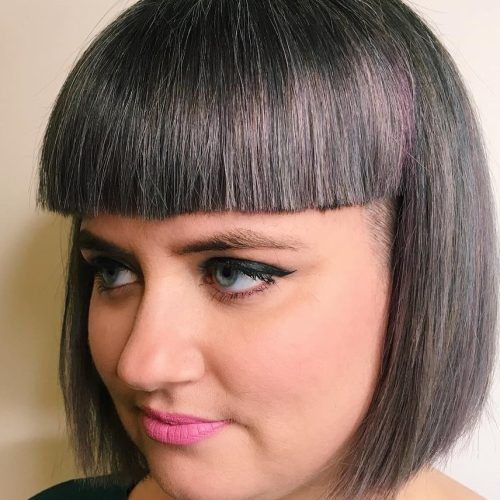 Cropped Hairstyles For Round Faces (Photo 18 of 20)