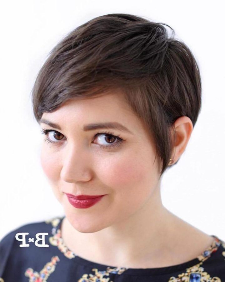 20 Ideas of Neat Pixie Haircuts for Gamine Girls