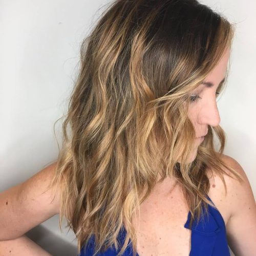 Two-Tier Caramel Blonde Lob Hairstyles (Photo 14 of 20)