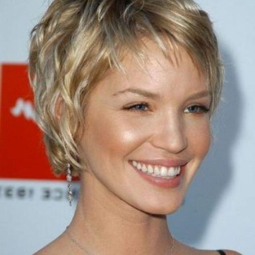 Easy Care Short Hairstyles For Fine Hair (Photo 9 of 20)