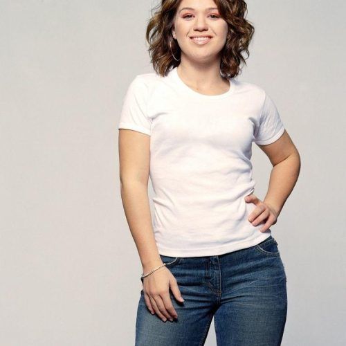 Kelly Clarkson Hairstyles Short (Photo 6 of 15)