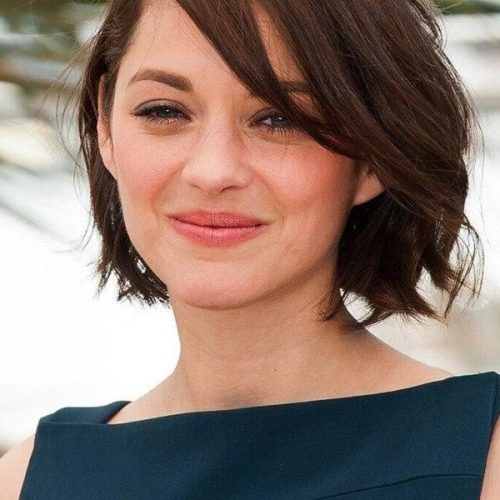 Low Maintenance Short Haircuts For Round Faces (Photo 11 of 20)