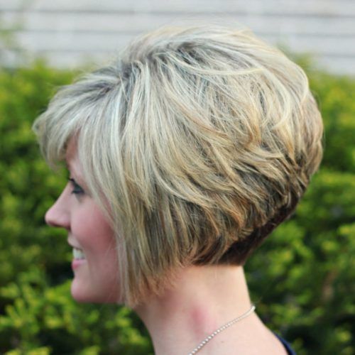 Angled Pixie Bob Hairstyles With Layers (Photo 2 of 20)