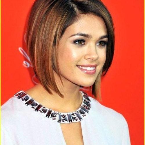 Short Hairstyles For Pointy Chins (Photo 4 of 20)