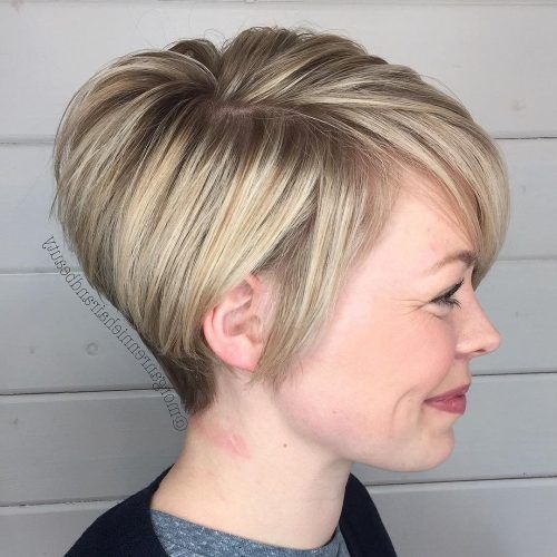 Blonde Bob Hairstyles With Tapered Side (Photo 4 of 20)