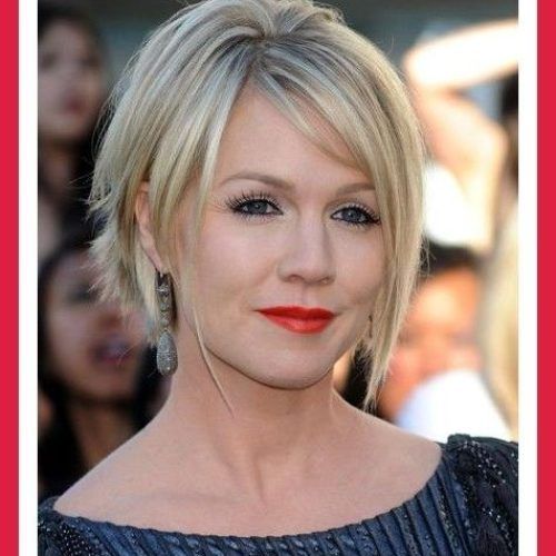 Short Hairstyles Fine Hair Over 40 (Photo 6 of 15)